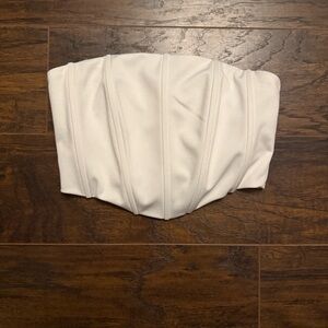 Elegant White Strapless Women's Top